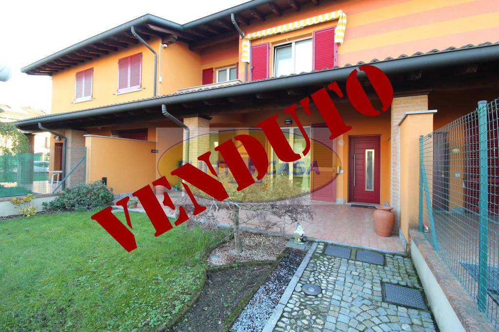 Villa a Schiera in vendita a Brembio via Carlo Alberto Dalla Chiesa