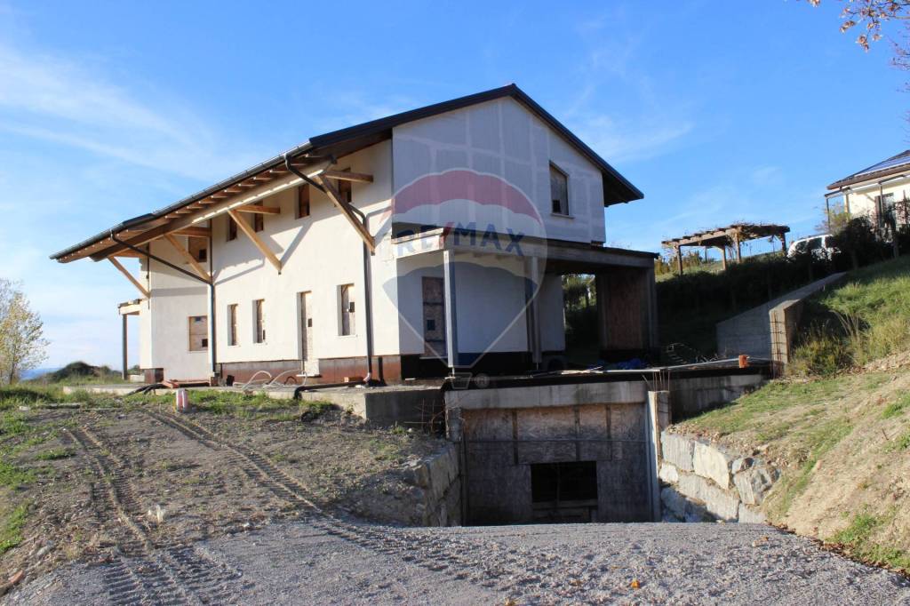 Villa in vendita a Santa Sofia via del Monte