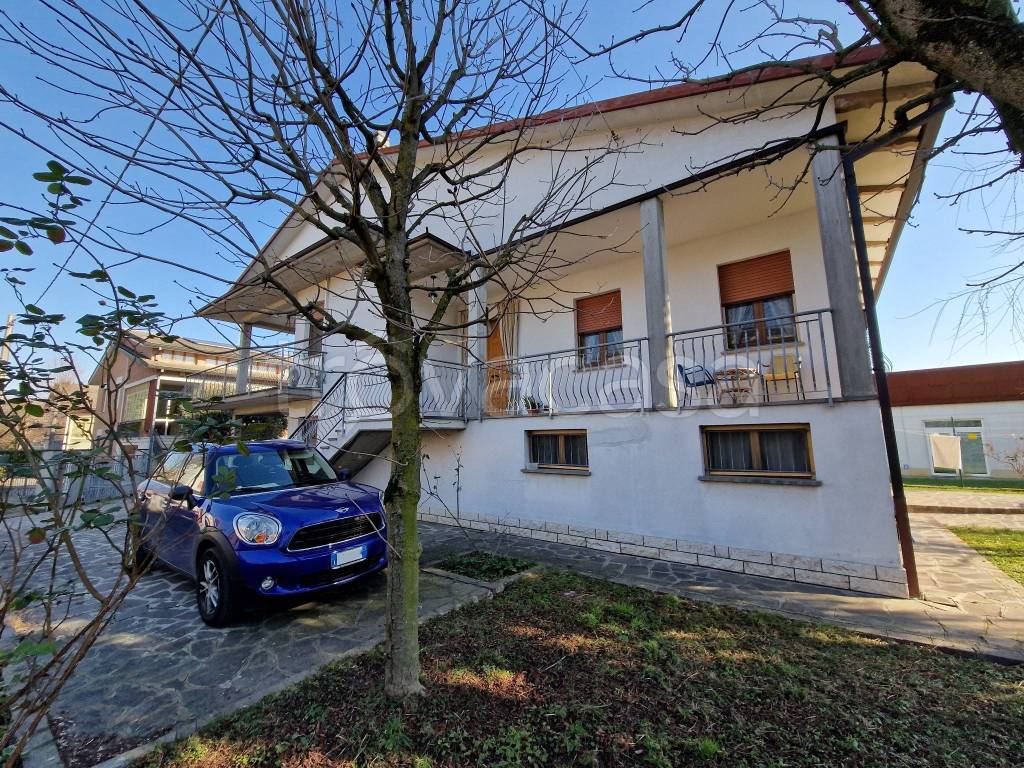 Villa in vendita a Soliera via Leonardo da Vinci, 75