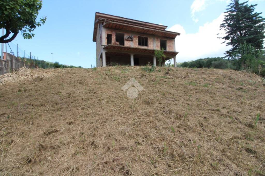 Casa Indipendente in vendita a Ogliastro Cilento via San Vito