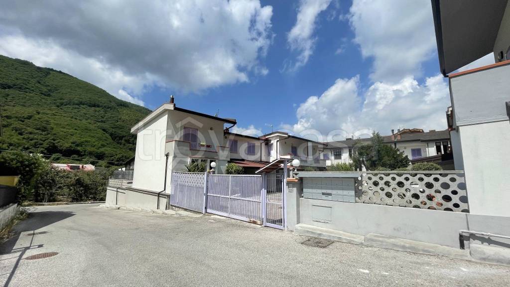 Appartamento in vendita a Monteforte Irpino via Favale