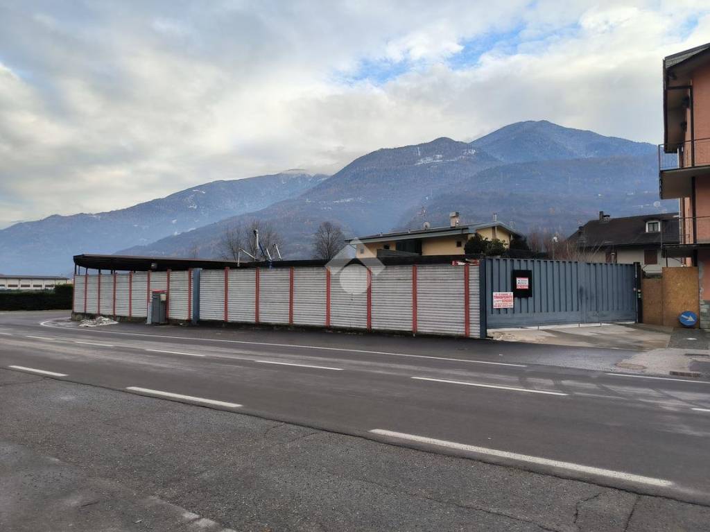 Ufficio in affitto a Montagna in Valtellina via Busteggia, 174