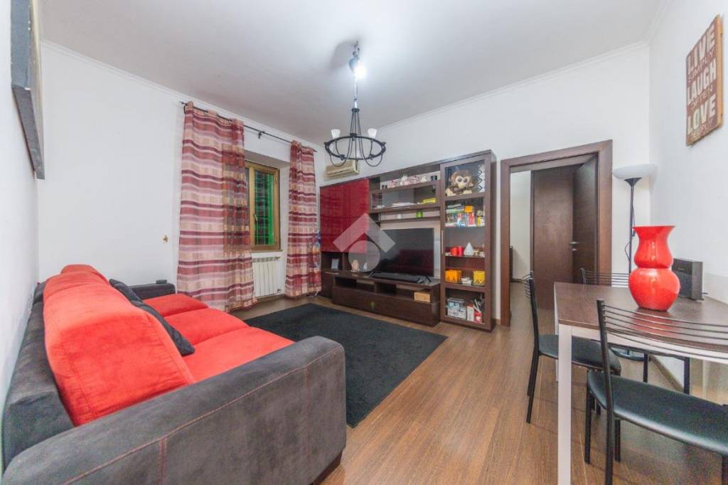 Appartamento in vendita a Roma viale Alessandrino, 233