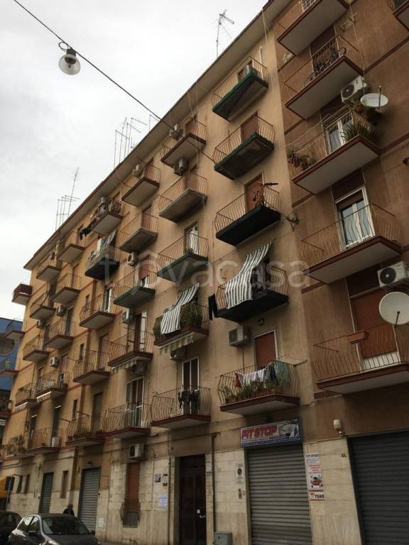 Appartamento in vendita a Taranto via Rintone, 41