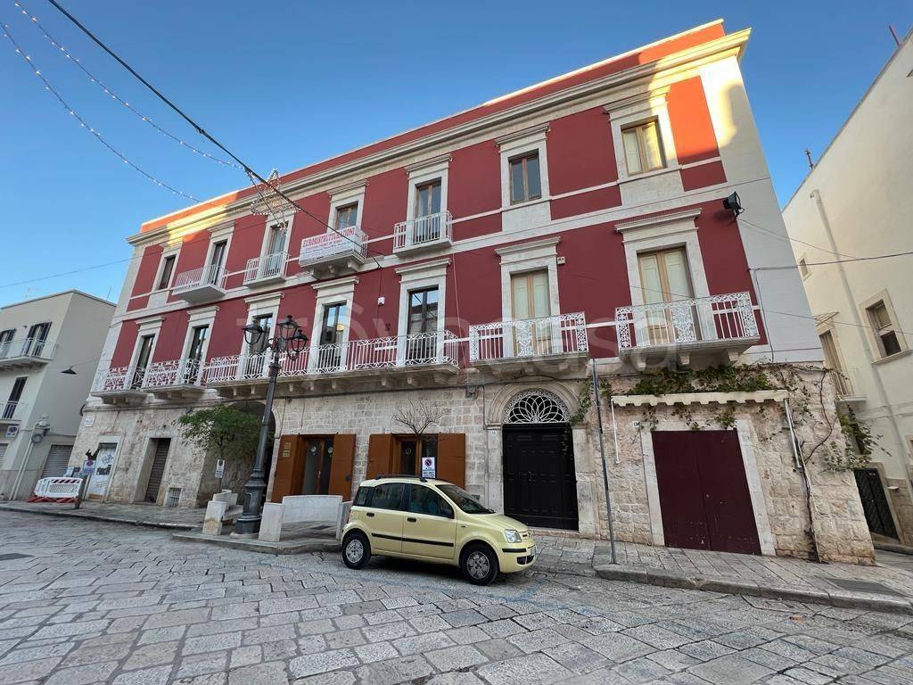 Appartamento in in vendita da privato a Castellana Grotte piazza Nicola e Costa, 15