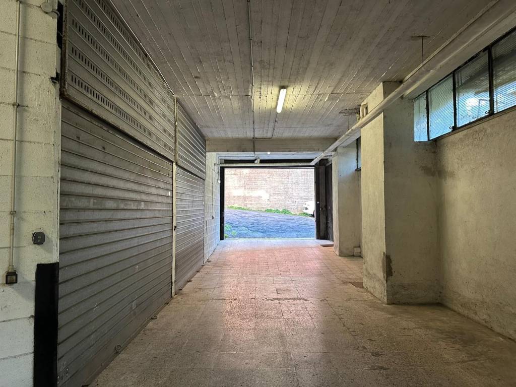 Garage in vendita ad Albano Laziale via Parco della Rimembranza