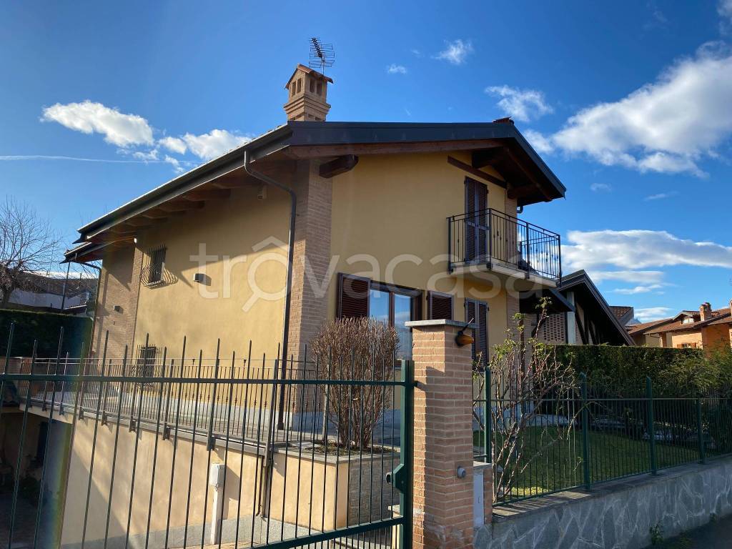 Villa in vendita ad Avigliana via al Tubo, 7