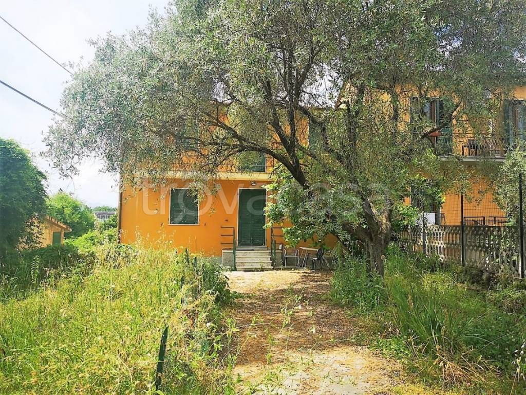 Villa Bifamiliare in vendita a Sarzana via Porta Parma