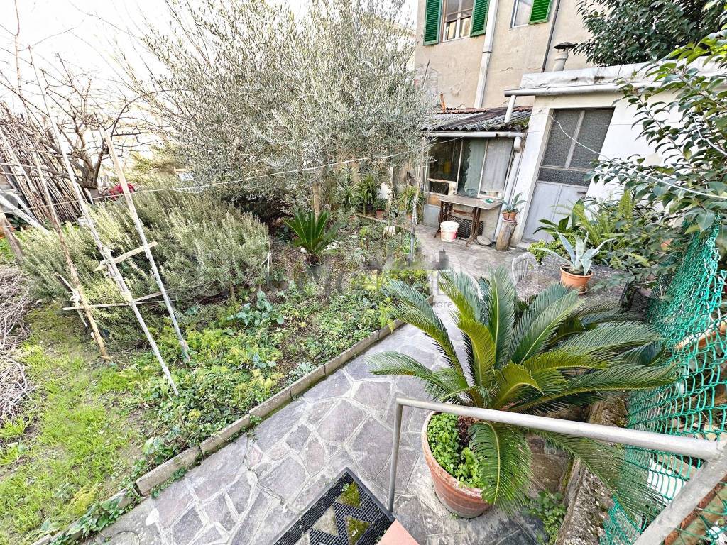 Villa Bifamiliare in vendita a Campi Bisenzio via Don Giovanni Minzoni