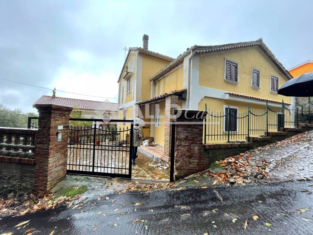 Villa in vendita a Marano Marchesato via Cilea
