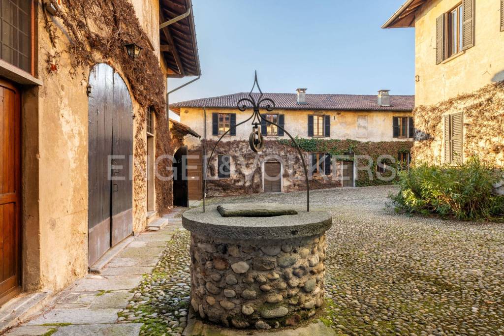 Villa in vendita a Casale Litta via Fratelli Cervi