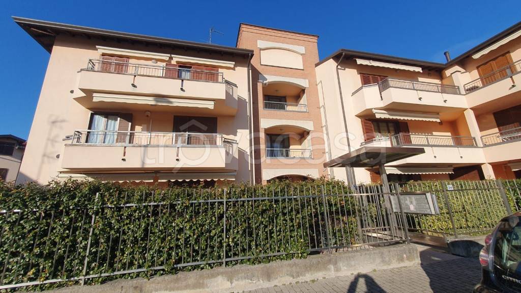 Appartamento in vendita a San Vittore Olona via Piero dell'Acqua, 2