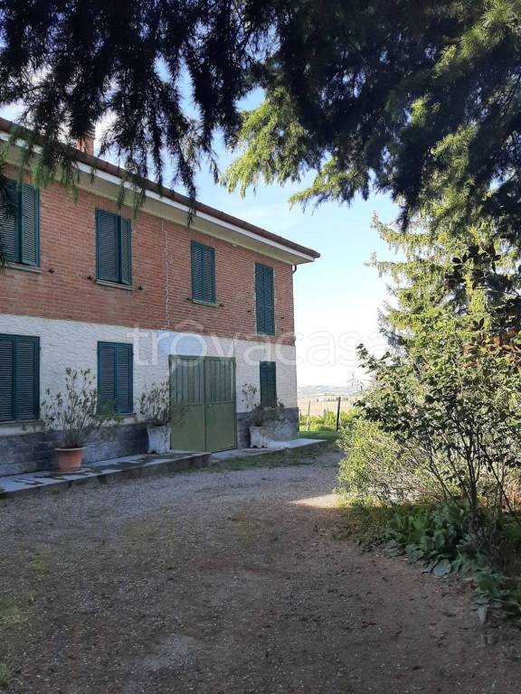 Villa in vendita a Calosso san bovo s.n.c