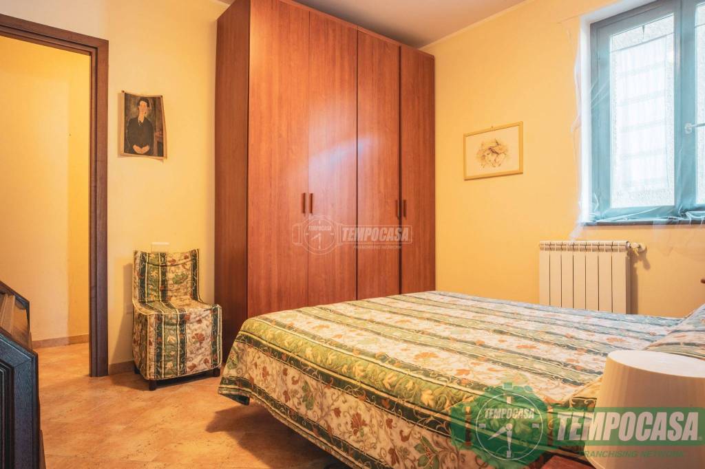 Appartamento in vendita a Borzonasca via Roma 3