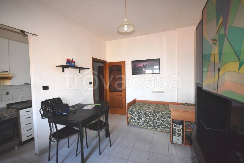 Appartamento in vendita a Beinasco via Mirafiori, 4