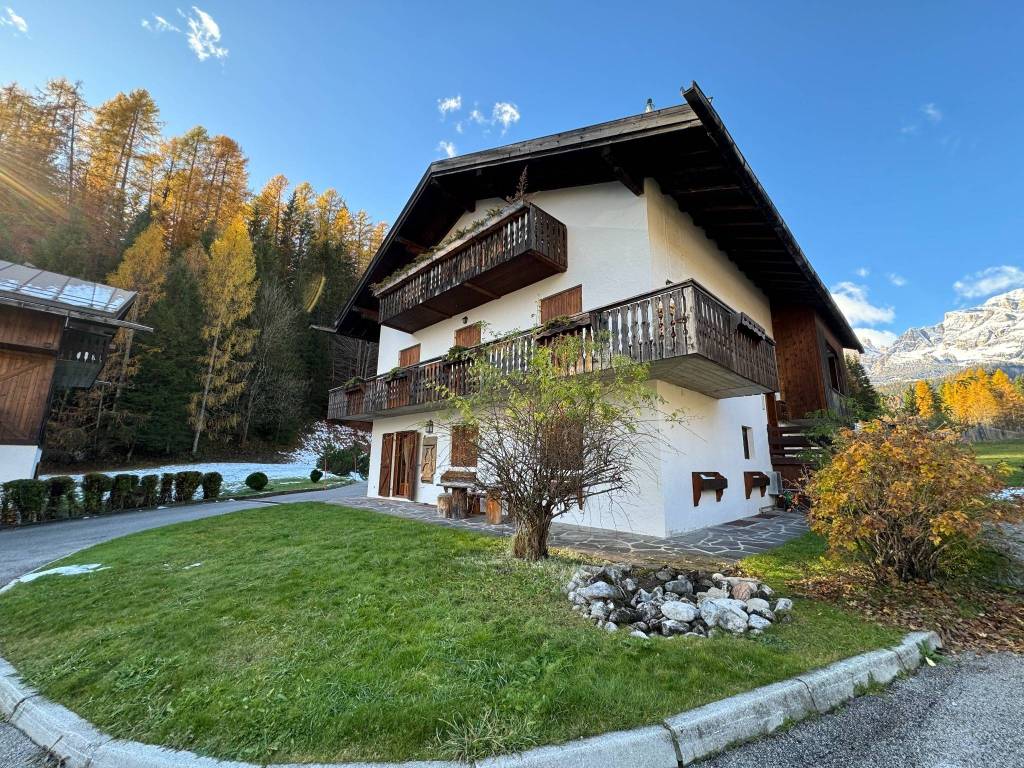 Appartamento in vendita a Cortina d'Ampezzo frazione Zuel di Sotto, 101