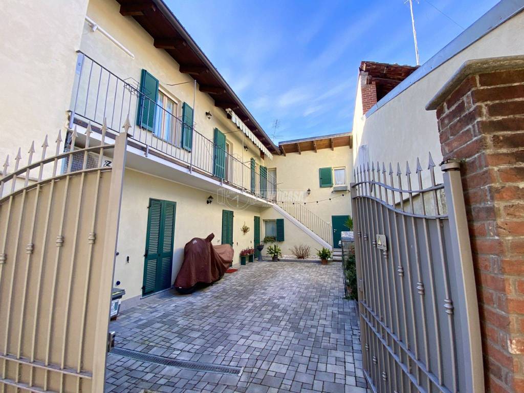 Casa Indipendente in vendita a Rivalta di Torino via XX Settembre