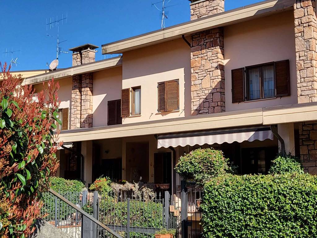 Villa a Schiera in vendita a Colleferro via dei Larici