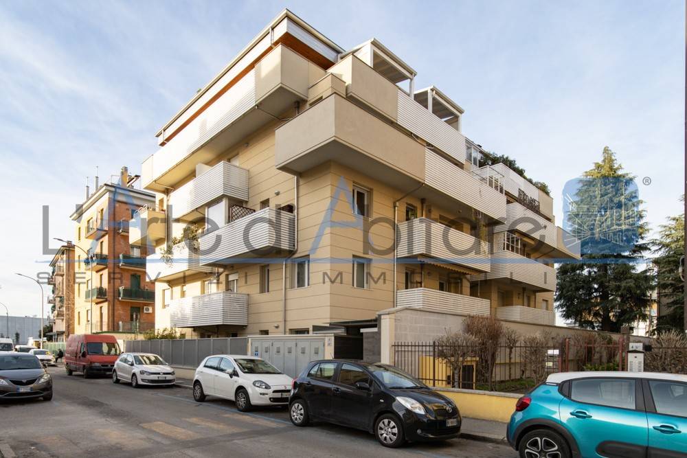 Appartamento in vendita a Bologna via Alfredo Calzolari, 47