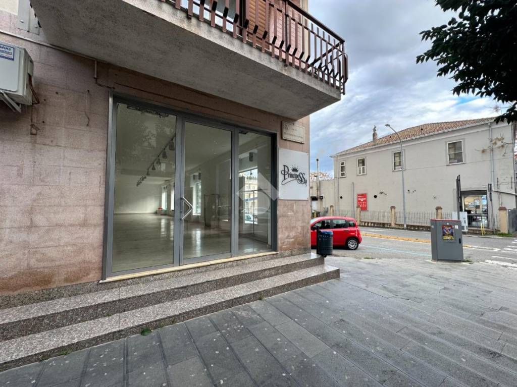 Garage in vendita a Lamezia Terme corso Giovanni Nicotera, 241