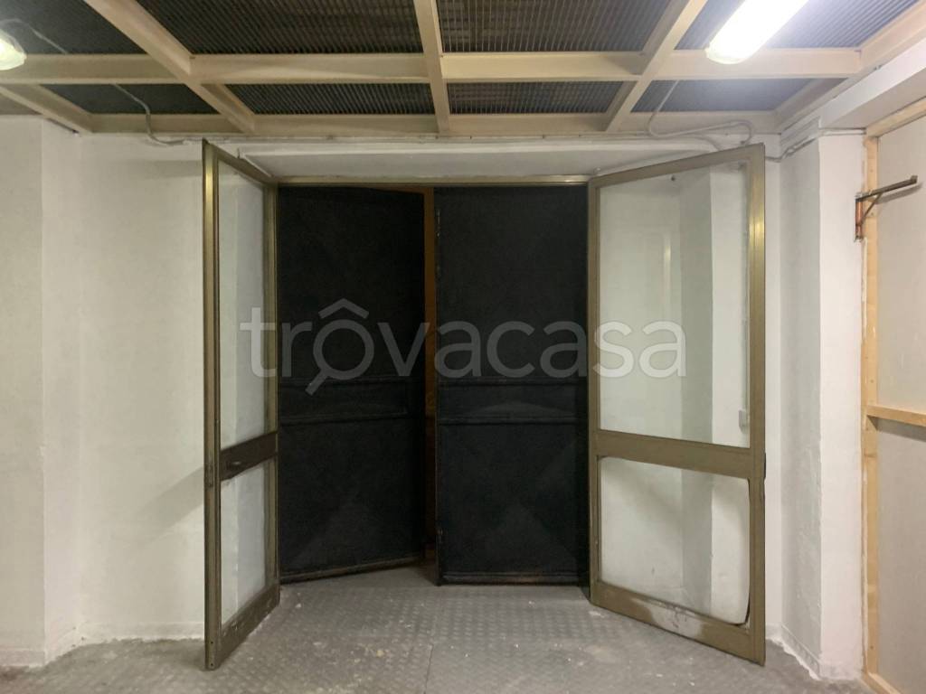 Garage in affitto a Casarano via Calatafimi, 131
