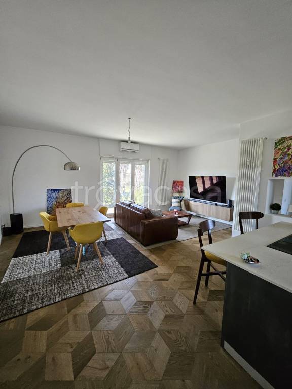 Appartamento in in vendita da privato a Roma largo Nearco