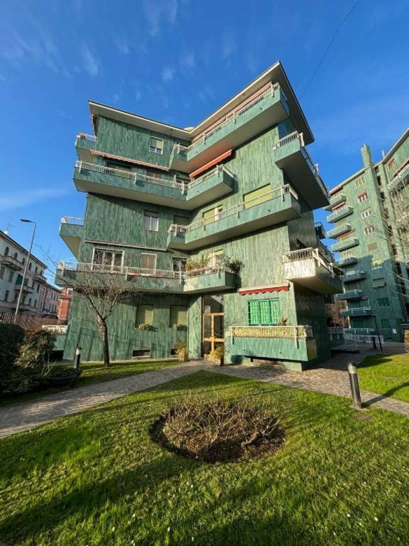 Appartamento in vendita a Milano via Michele Faraday 10