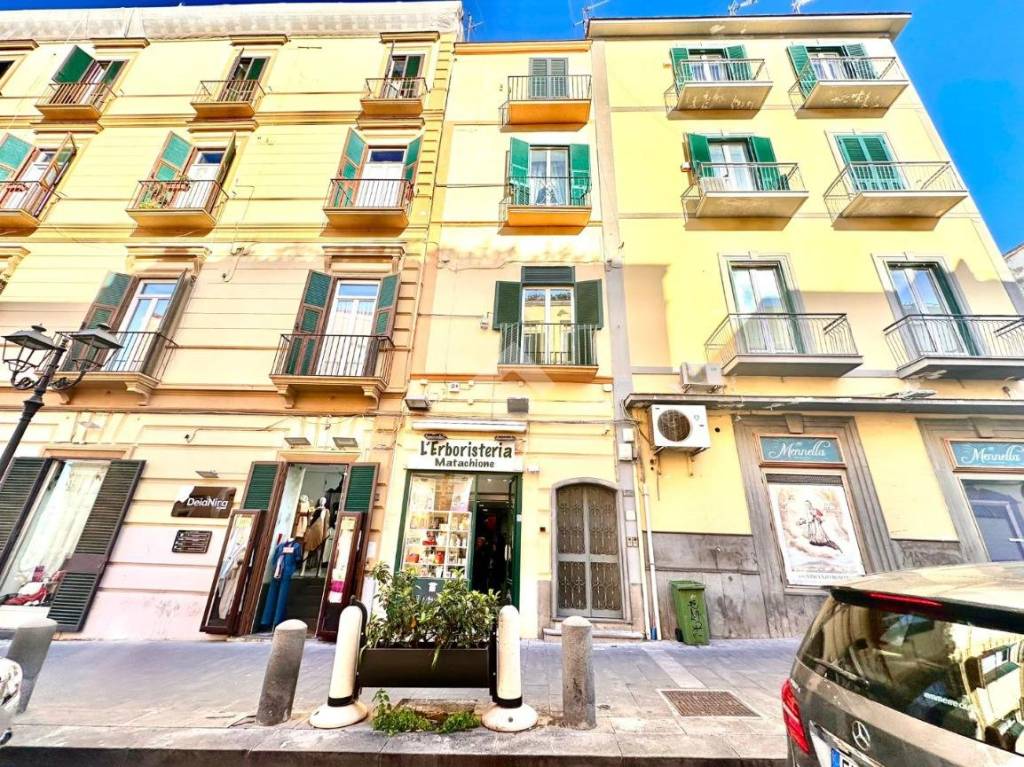 Appartamento in vendita a Torre del Greco via Roma, 1