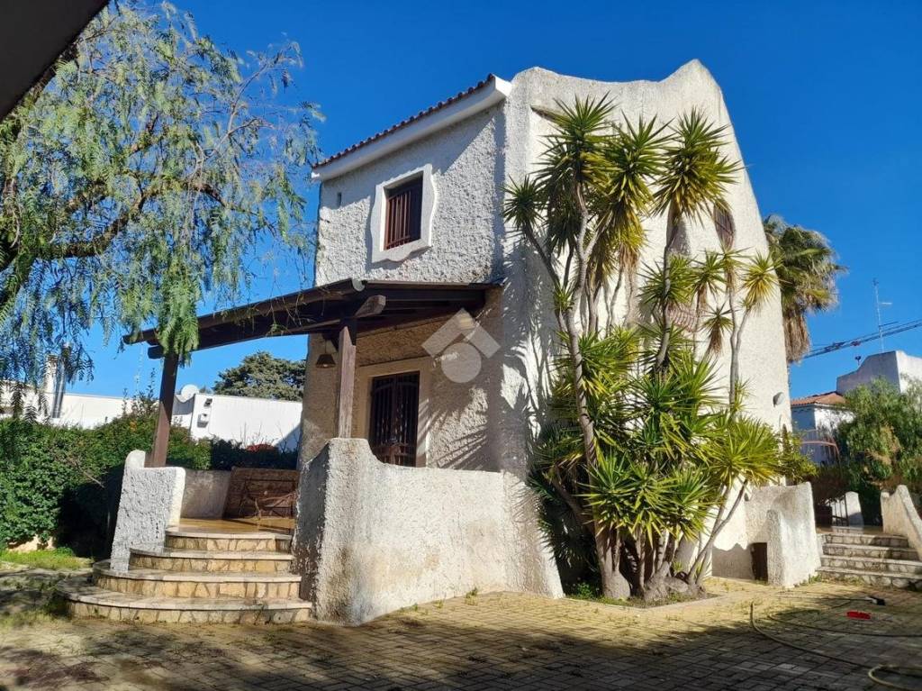 Villa in vendita a Bari strada privata macina, 7