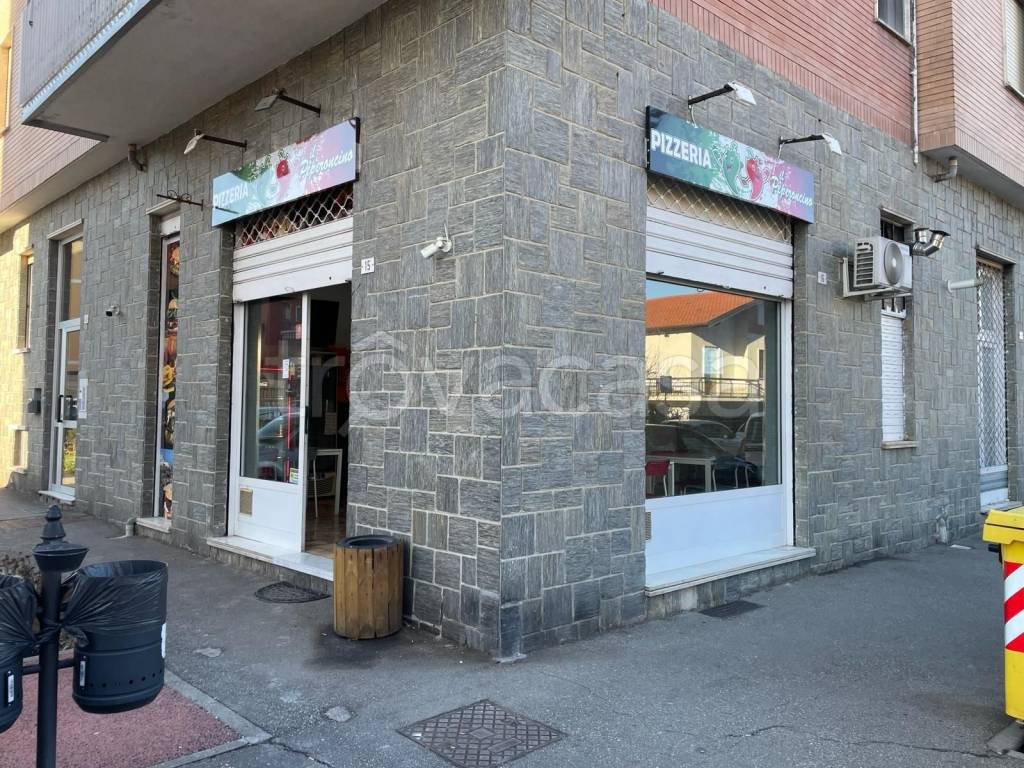 Pizzeria in vendita a Rivalta di Torino via Alba, 15