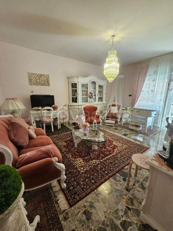 Appartamento in vendita a Grottammare piazza Giosuè Carducci