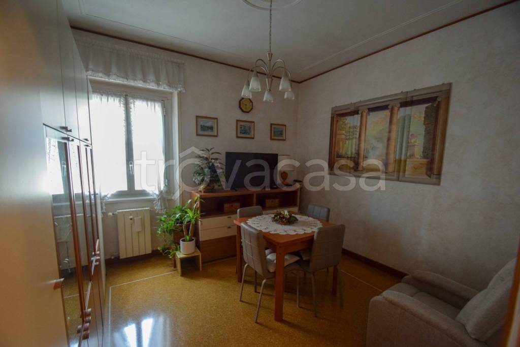 Appartamento in vendita a Genova via San Remo, 219