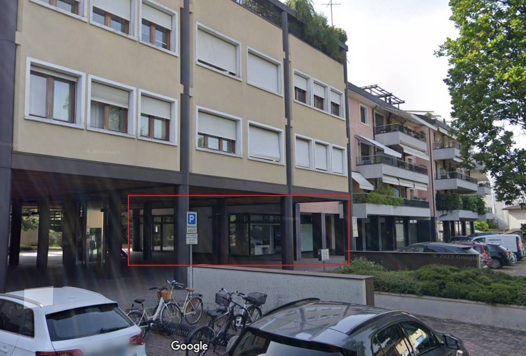 Negozio in affitto a Treviso strada Fonderia, 8