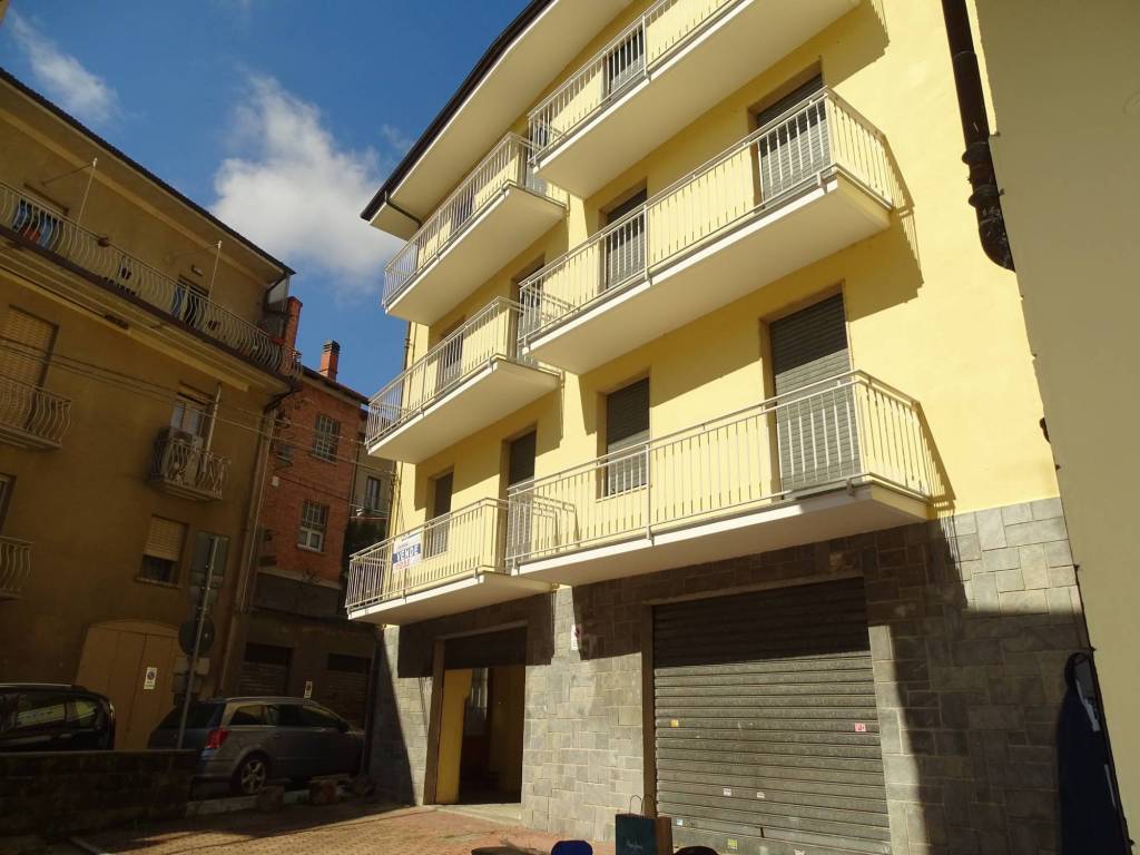 Appartamento in vendita a Lanzo Torinese via Armando Diaz, 35