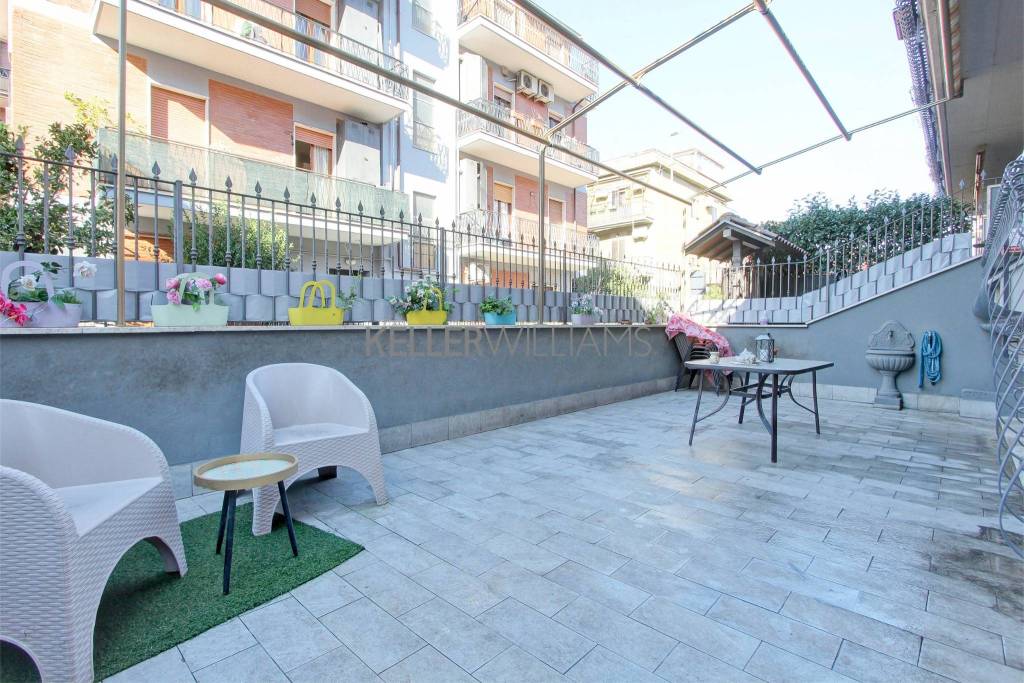 Appartamento in vendita a Roma via Taddeo Crivelli, 53