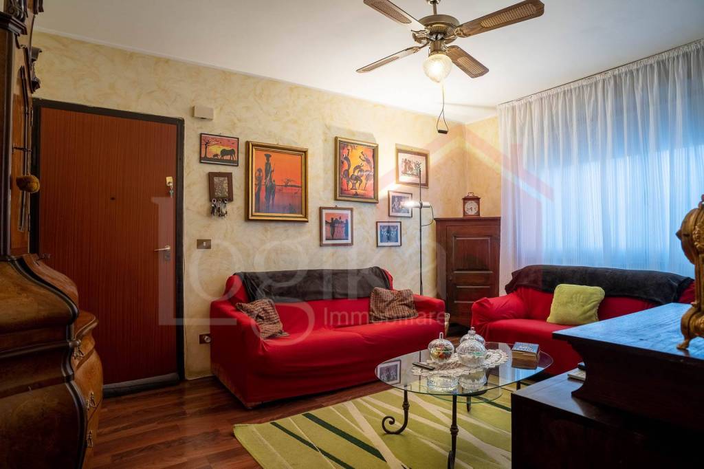 Appartamento in vendita a Rozzano via Alcide De Gasperi, 3