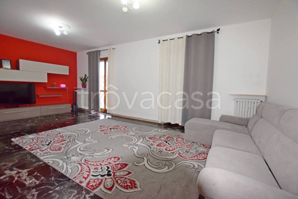 Appartamento in vendita a Mondovì via Alba, 11