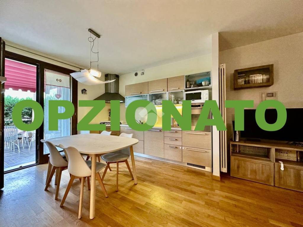 Appartamento in vendita ad Abano Terme via Monte Castello, 8