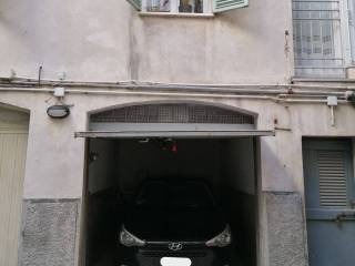 Garage in affitto a reggio nell'emilia via del pozzo, 1