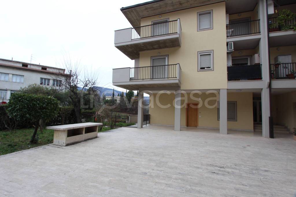 Appartamento in vendita a Folignano strada Statale Piceno Aprutina