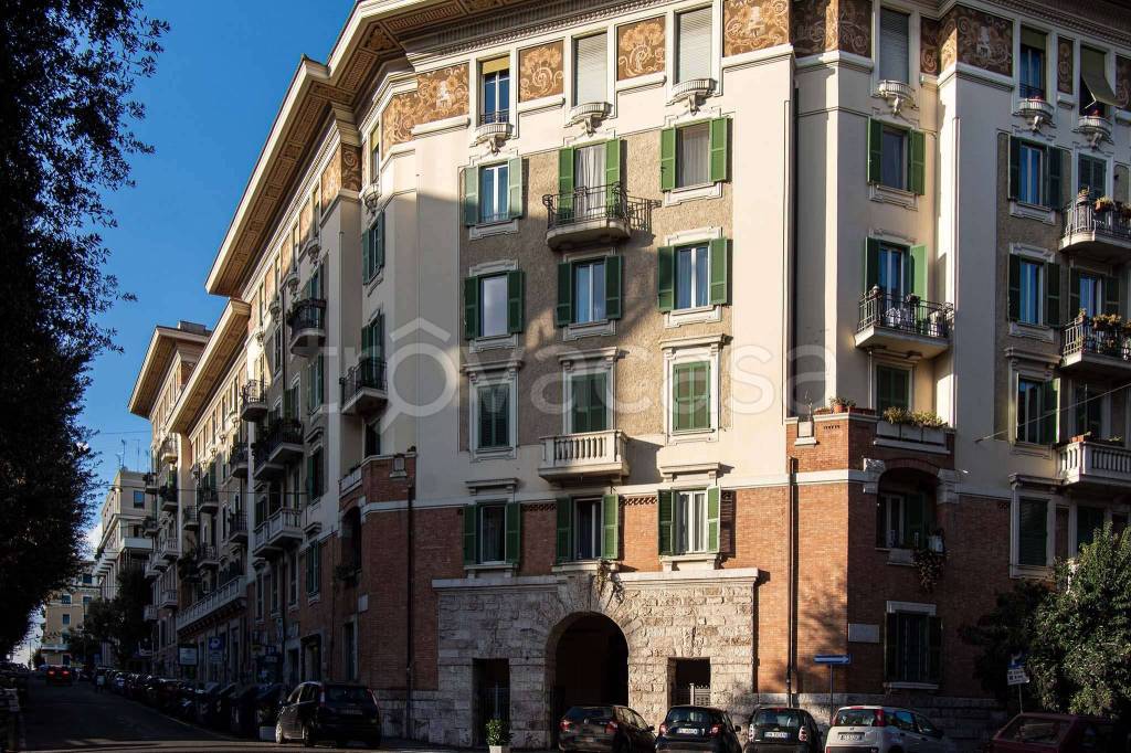 Appartamento in vendita a Roma via Chiana