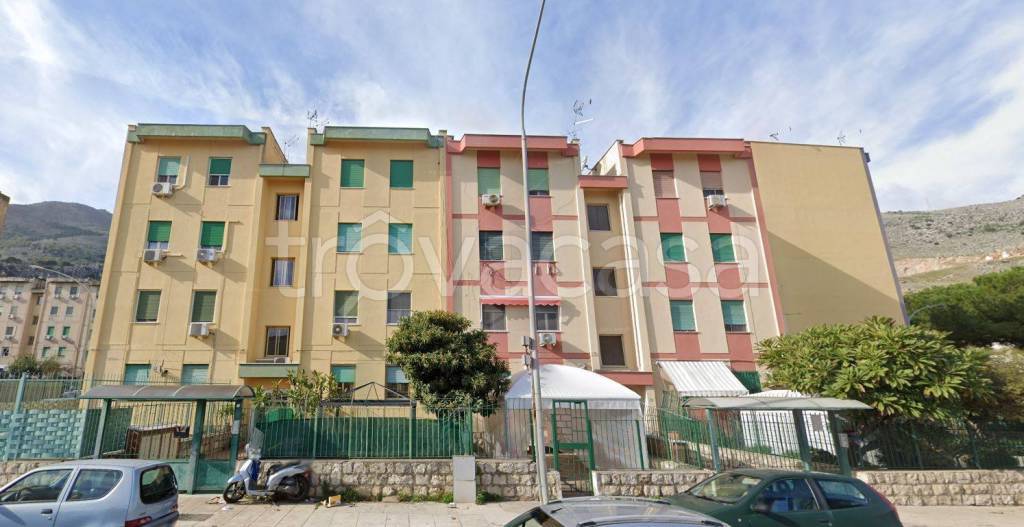 Appartamento in vendita a Palermo via Pantalica, 18