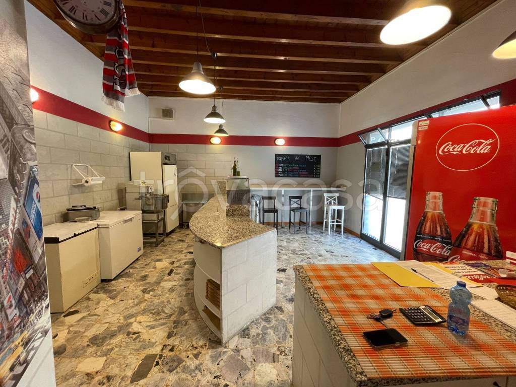 Pizzeria in vendita a Castelleone via Bressanoro