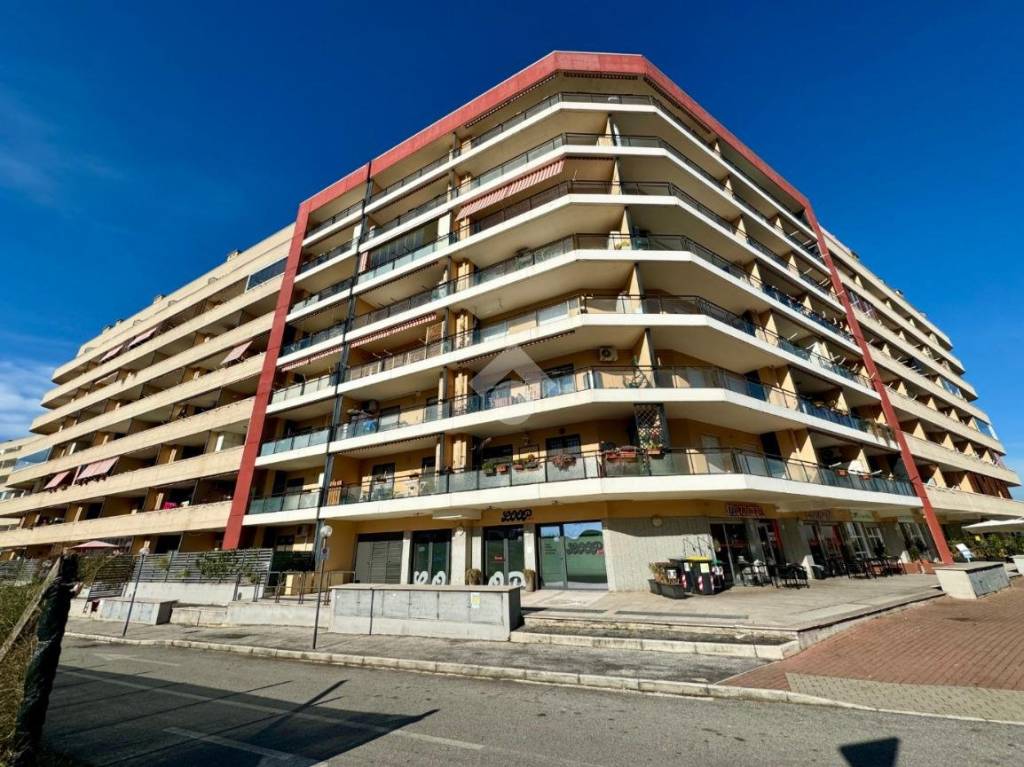 Appartamento in vendita a Roma viale Ugo Monaco, 28