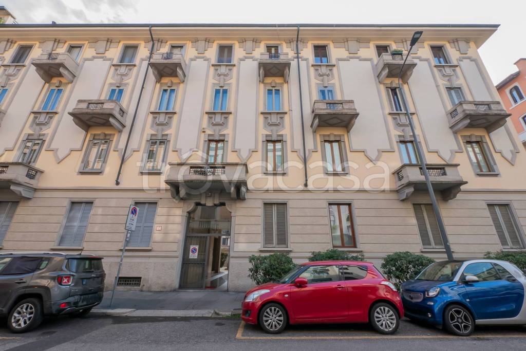 Appartamento in vendita a Milano via Alessandro Stradella, 8