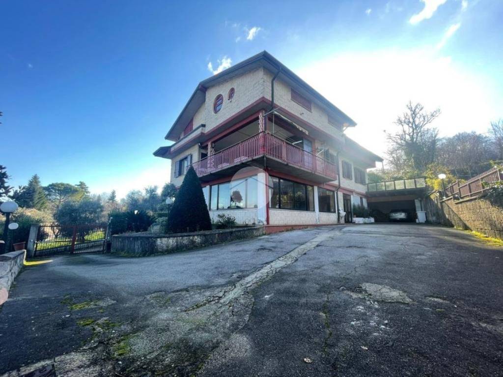 Villa in vendita a Montefalcione contrada petruzzelli, 4