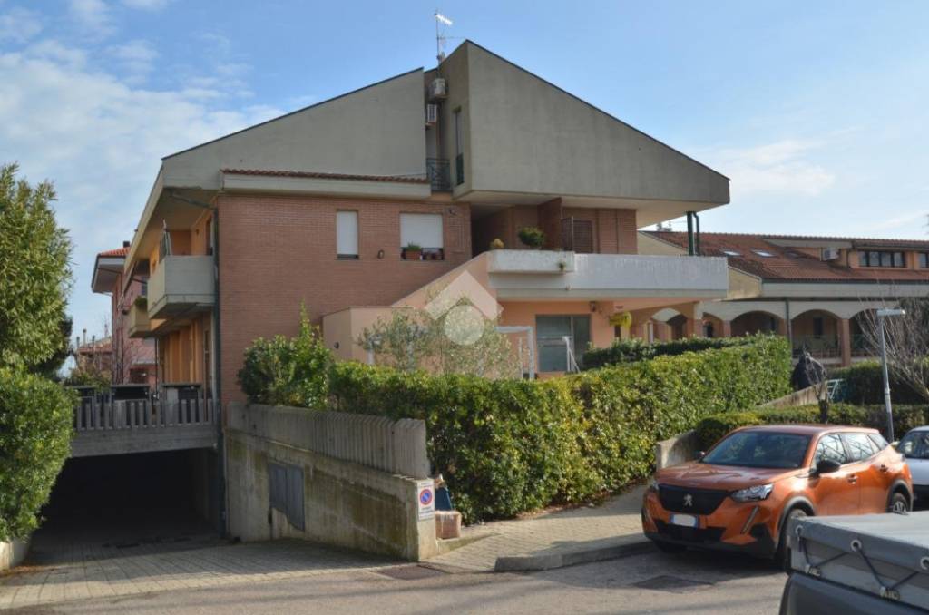 Appartamento in vendita a Città Sant'Angelo via Vincenzo Cilli, 14