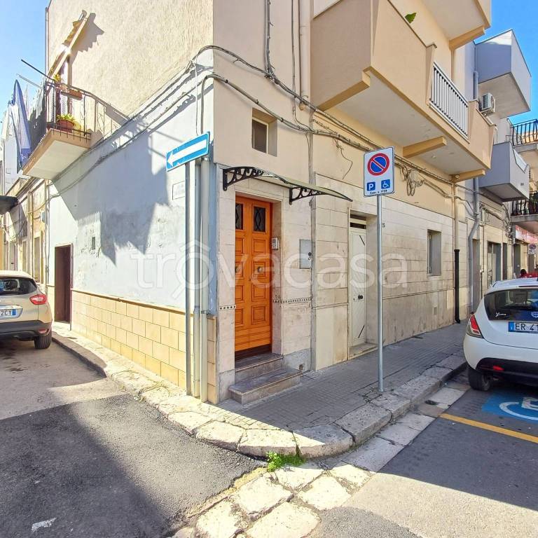 Appartamento in vendita a Francavilla Fontana via Umberto Giordano