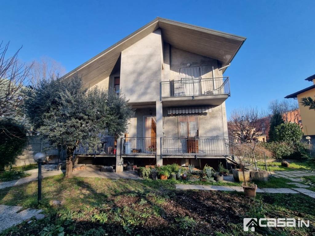 Villa Bifamiliare in vendita a Capriate San Gervasio via domenico grassi
