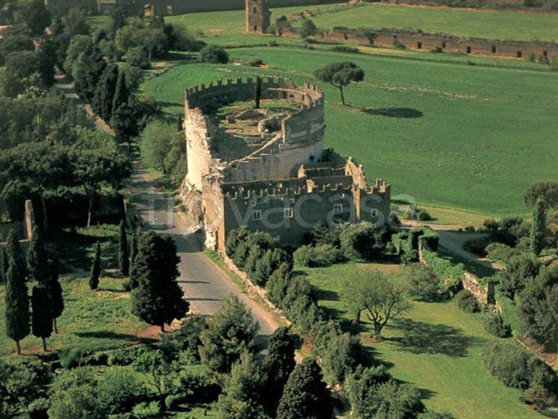 Villa in vendita a Roma via Appia Antica